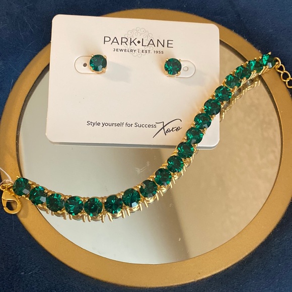 Park Lane Jewelry Impression Bracelet And Studs Emerald On Gold